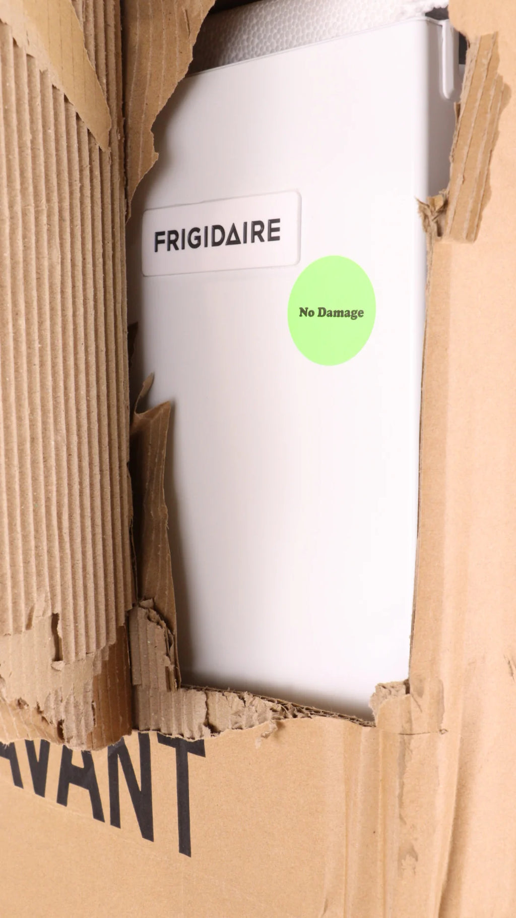 27 in 15.5 cu ft Upright Freezer D710136