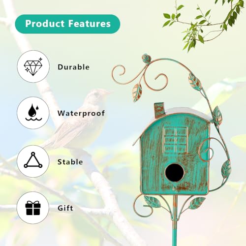 Metal Bird House with Pole Q556