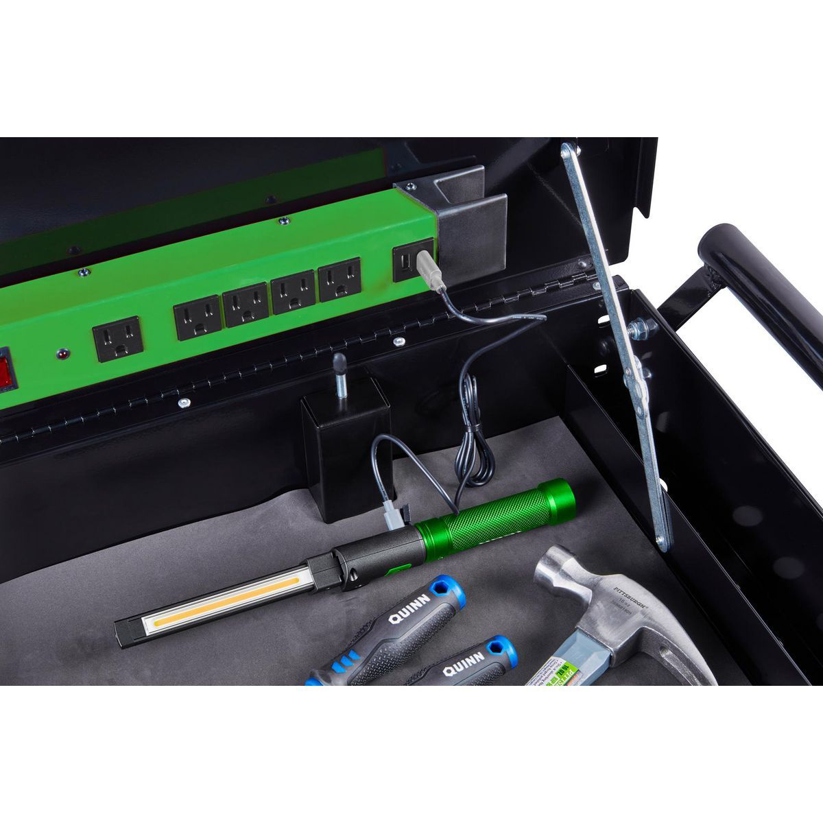 800 Lumen LED Rechargeable Magnetic Foldable Work Light J35641