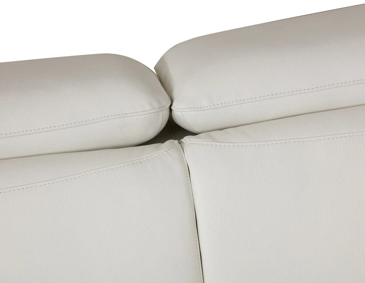 Loveseat R67564
