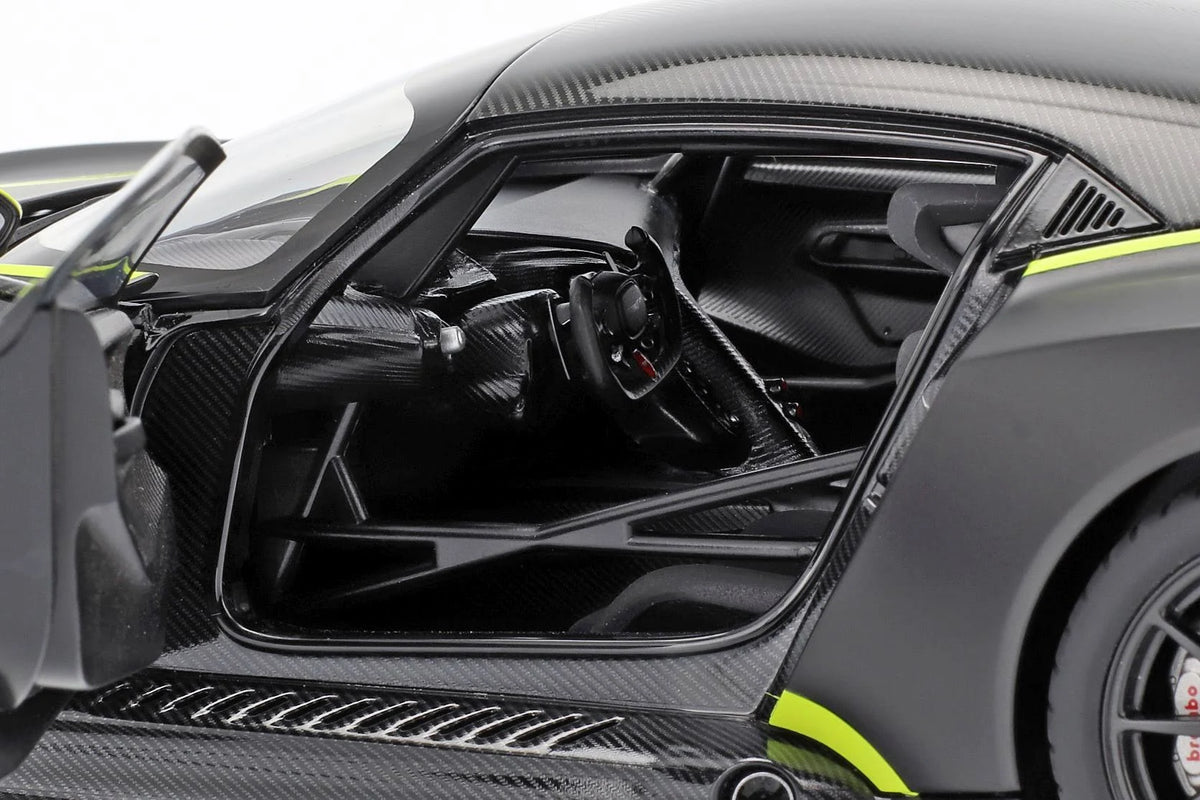 Matt Black with Lime Green Stripes 1/18 Model Car Q596308