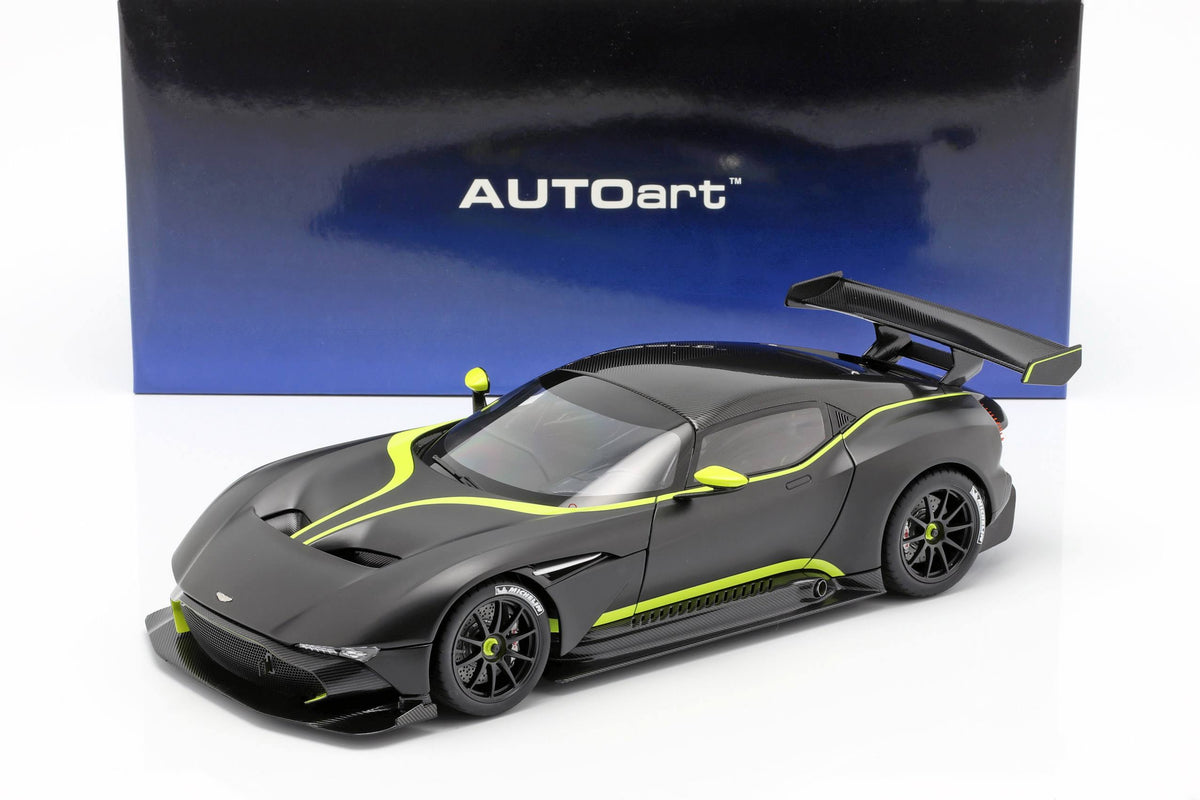 Matt Black with Lime Green Stripes 1/18 Model Car Q596308