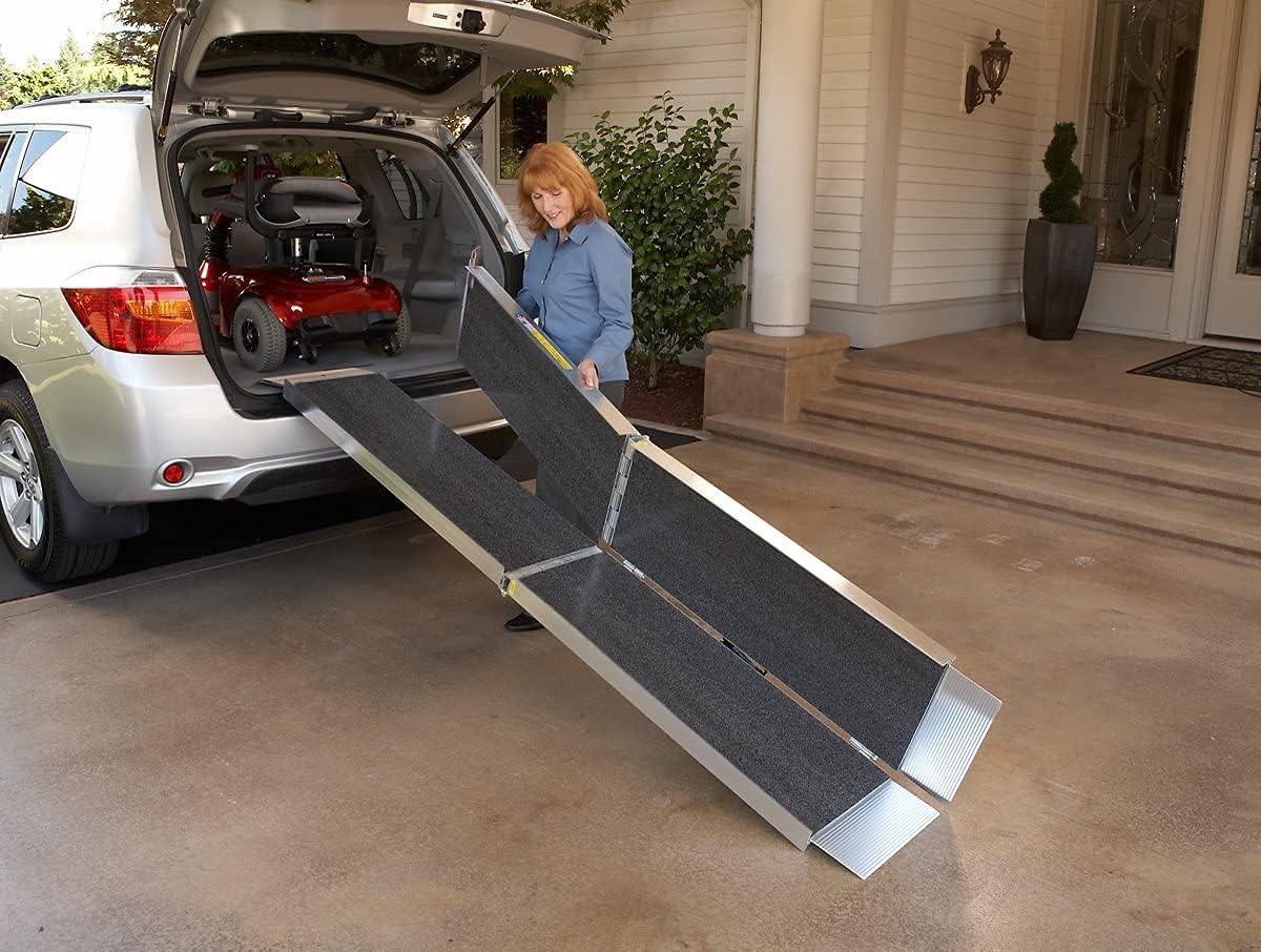 Portable Trifold Ramp 7 Foot R651