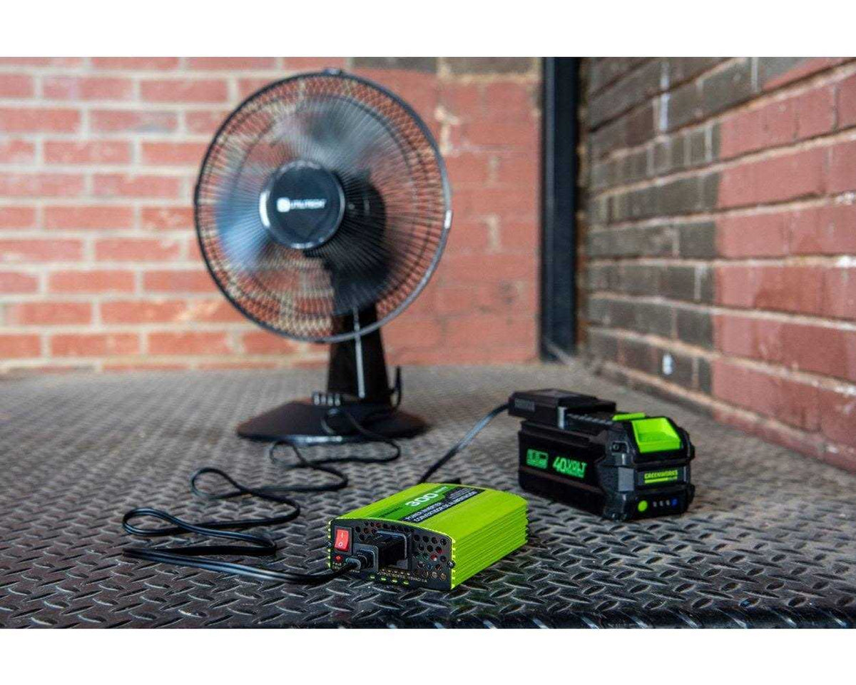 40V 300W Cordless Power Inverter M87729