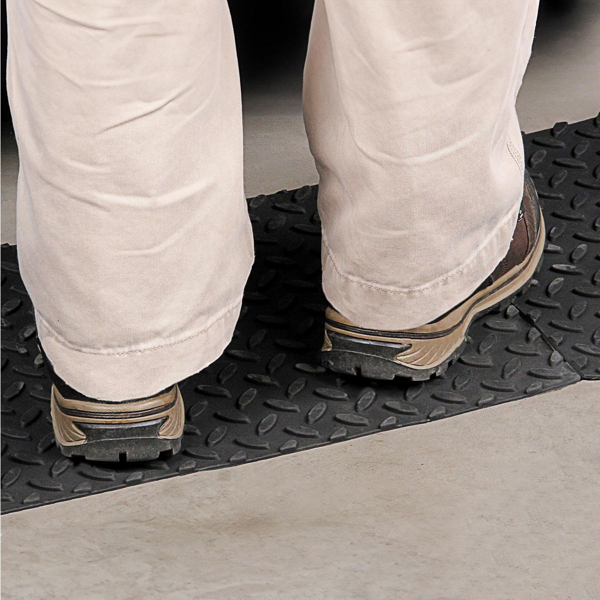 Self-Adhesive Rubber Safety Mat with Tread Surface C165