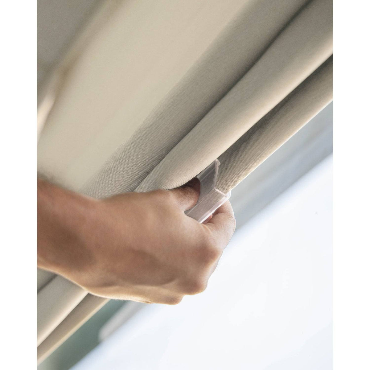 Blackout Cordless Roman Shades O477667